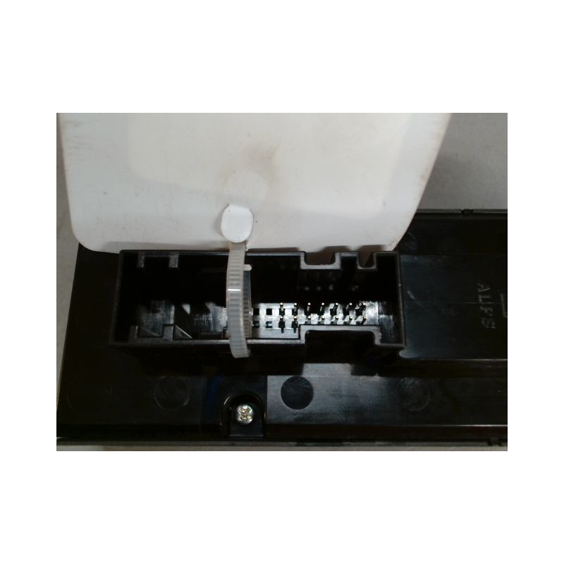 COMMANDE LEVE-GLACE PORTE AVG OPEL ZAFIRA