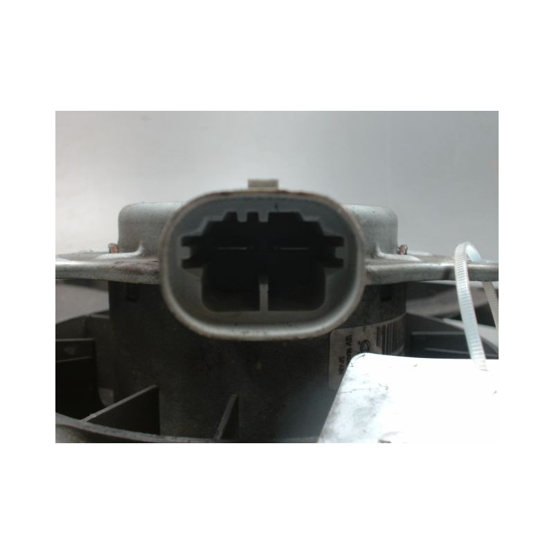 MOTEUR VENTILATEUR RADIATEUR DACIA DUSTER