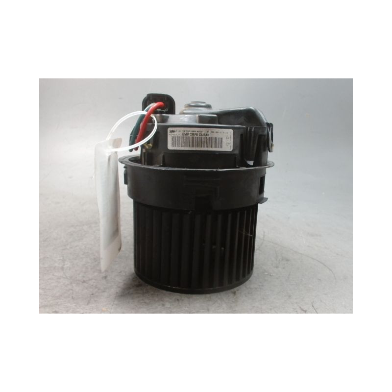 MOTEUR VENTILATEUR CHAUFFAGE DACIA DUSTER