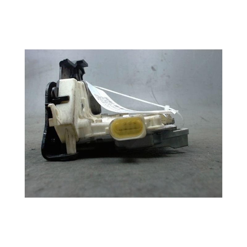 SYSTEME CONDAMNATION ARRIERE GAUCHE AUDI A4 AVANT 04-08