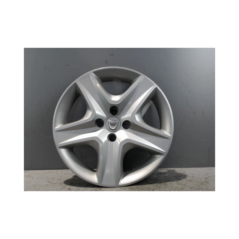 ENJOLIVEUR DE ROUE DACIA SANDERO 2008-