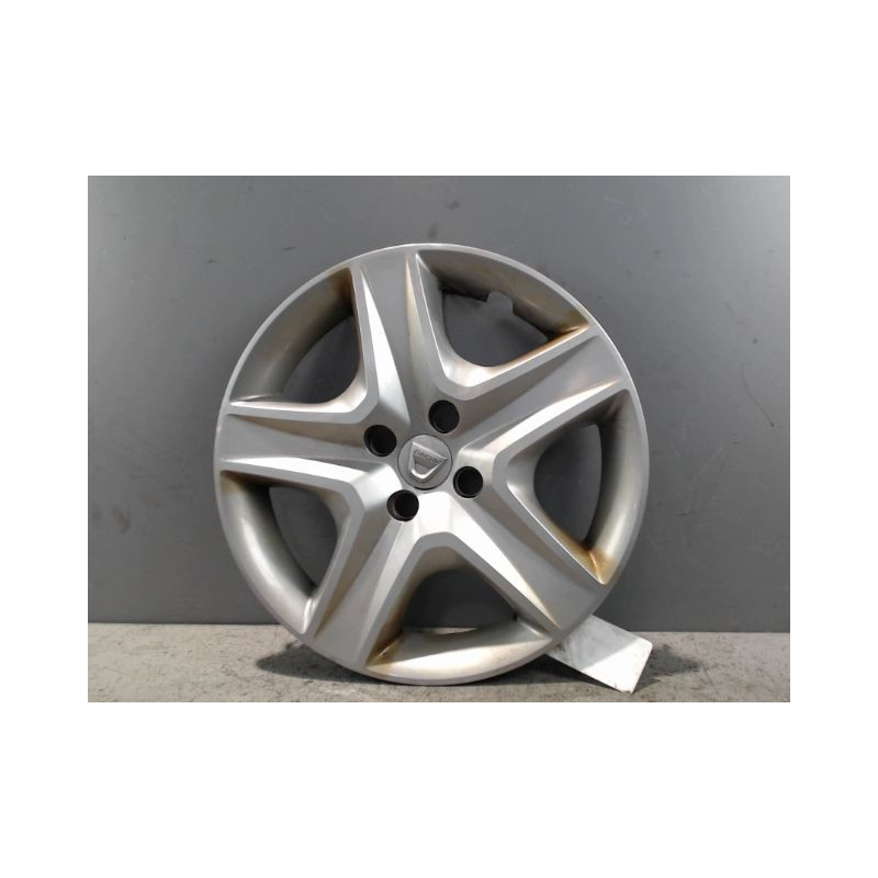 ENJOLIVEUR DE ROUE DACIA SANDERO 2008-