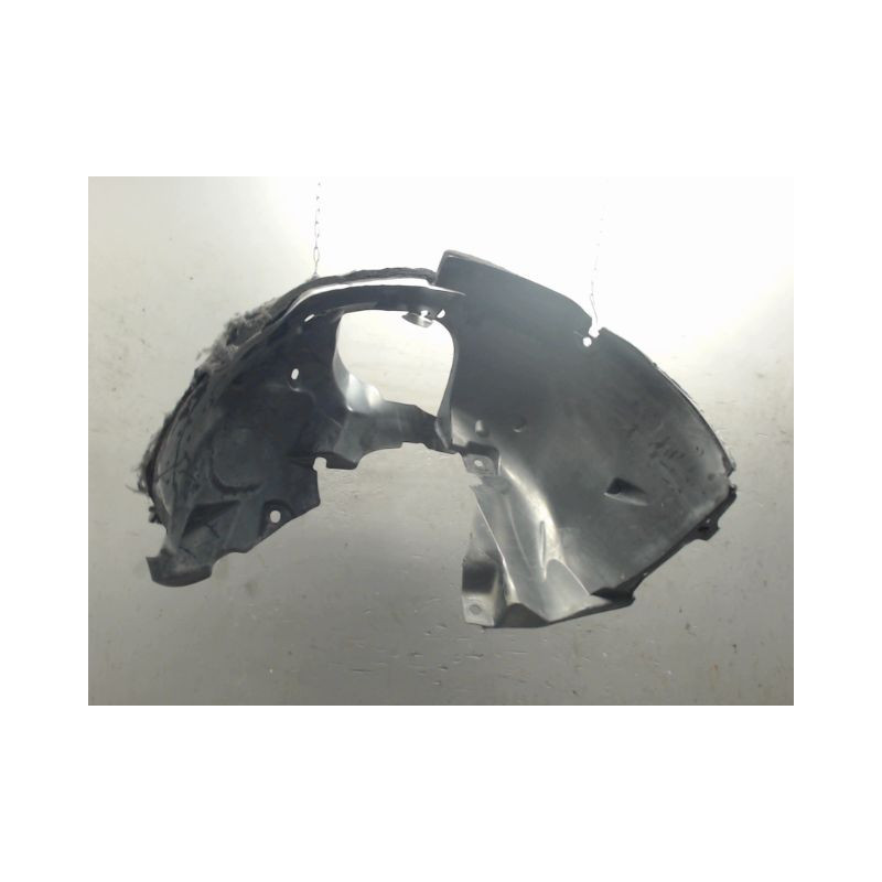 PARE-BOUE AVANT DROIT RENAULT CLIO