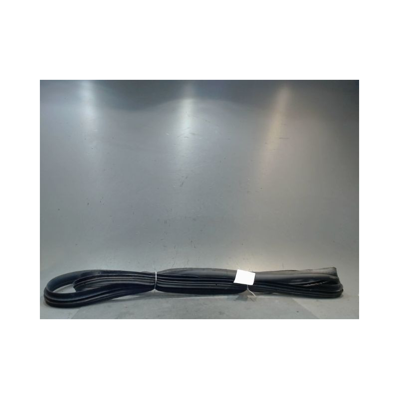 JOINT PORTE AVANT GAUCHE PEUGEOT 107