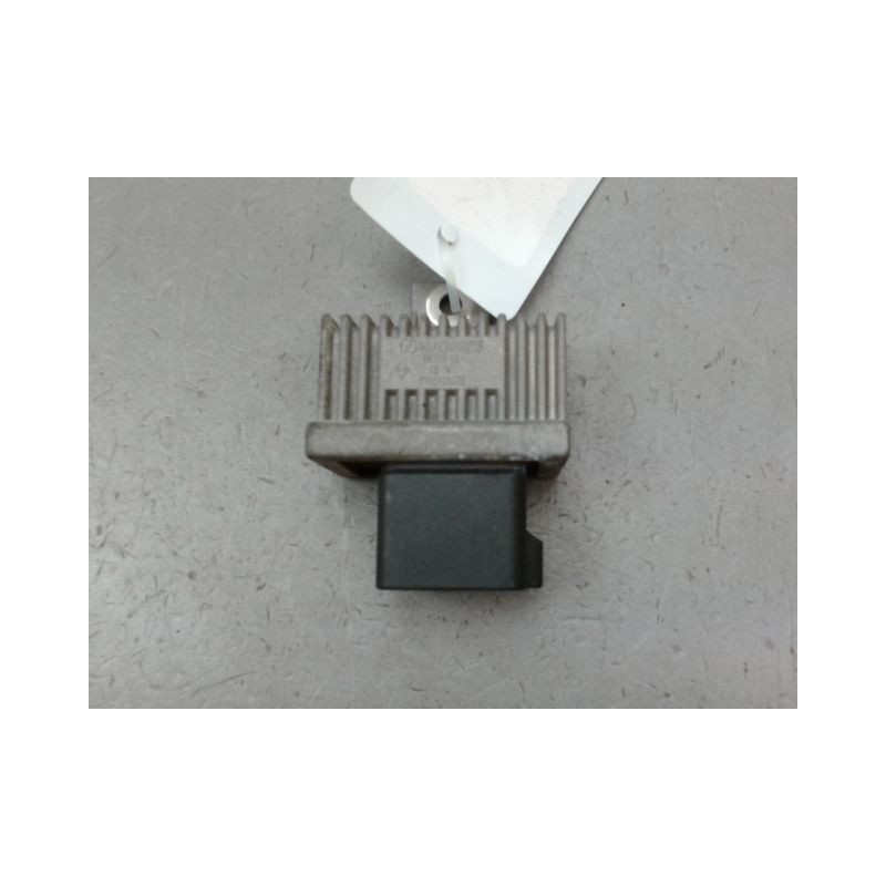 BOITIER DE PRECHAUFFAGE RENAULT CLIO CAMPUS II Phase 1 2006-2009