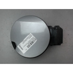 VOLET DE TRAPPE CARBURANT