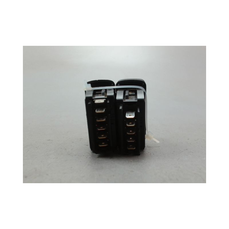COMMANDE LEVE-GLACE PORTE AVG RENAULT CLIO II Phase 1 1998-2001