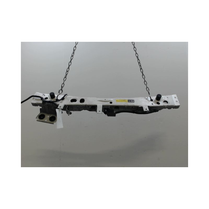TRAVERSE SUPERIEURE ARMATURE AVANT NISSAN NOTE