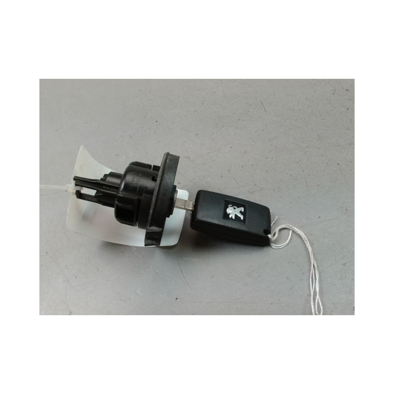 BOUCHON RESERVOIR A CARBURANT PEUGEOT PARTNER FG II PHASE 2 (B9) 2012-2015