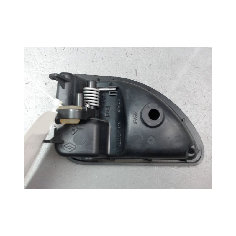 POIGNEE INTERIEURE PORTE AVANT DROIT RENAULT KANGOO BREAK I Phase 2 2003-2007