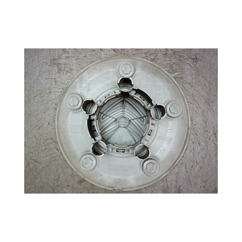 ENJOLIVEUR DE ROUE CITROEN JUMPY