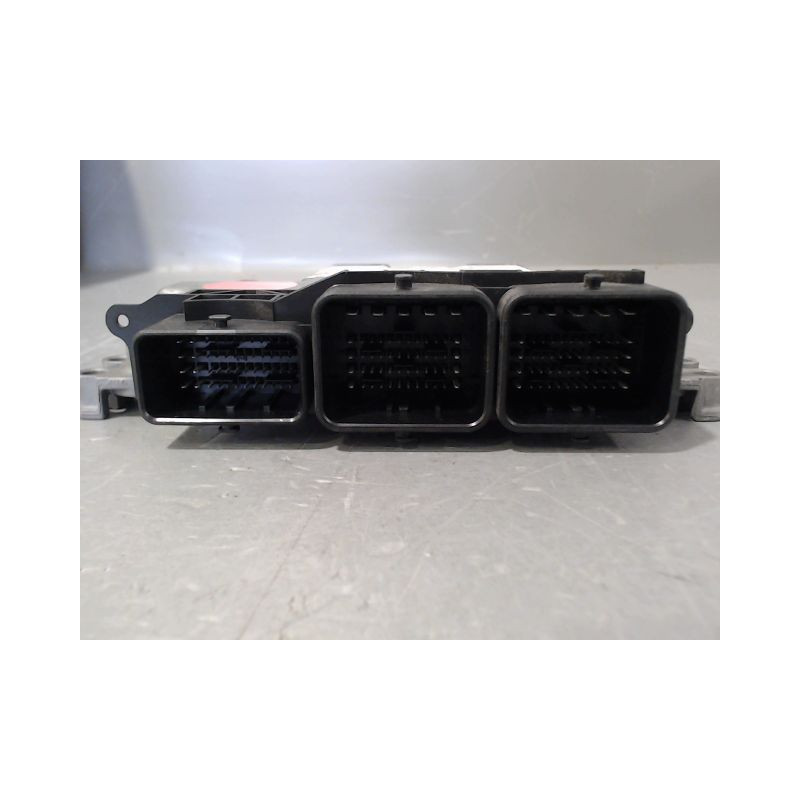 CALCULATEUR MOTEUR PEUGEOT 207