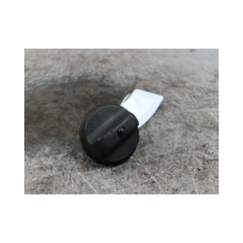 BOUCHON RESERVOIR A CARBURANT RENAULT CLIO III 2005-