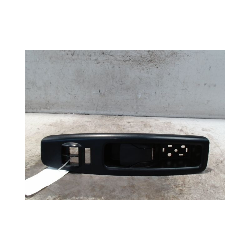 POIGNEE INTERIEURE PORTE AVANT GAUCHE FIAT DOBLO CARGO 2006-