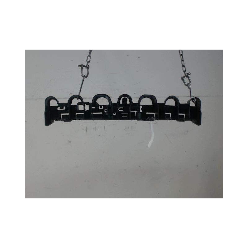 SUPPORT CENTRAL PARE-CHOC ARRIERE  RENAULT CLIO