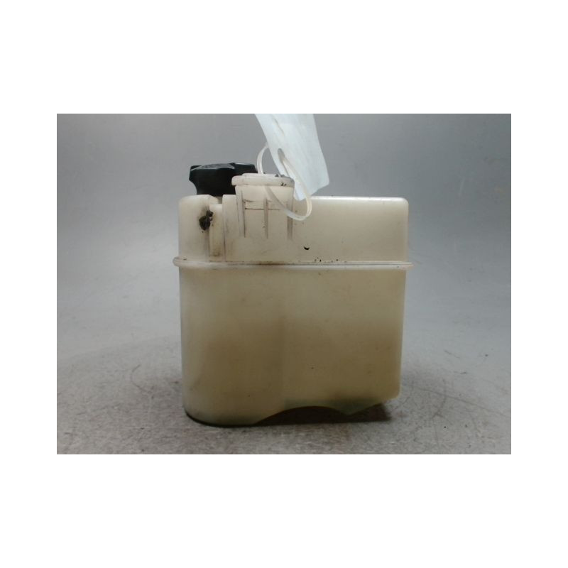 VASE EXPANSION KIA VENGA 09-