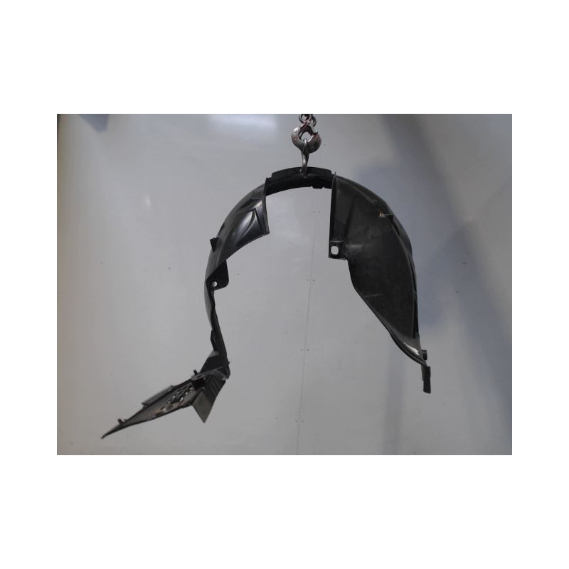 PARE-BOUE AVANT DROIT DACIA SANDERO 2008-