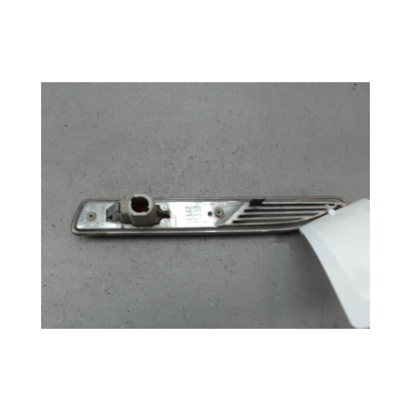 REPETITEUR AILE GAUCHE FORD MONDEO SW 2007-