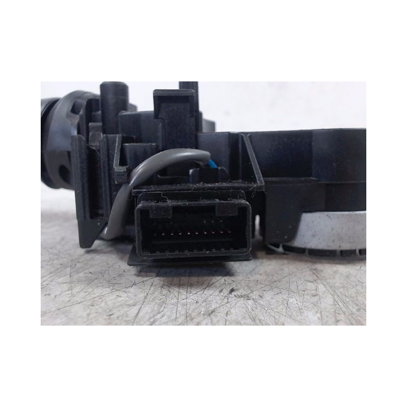 COMMANDE CLIGNOTANT TOYOTA PRIUS 2004-