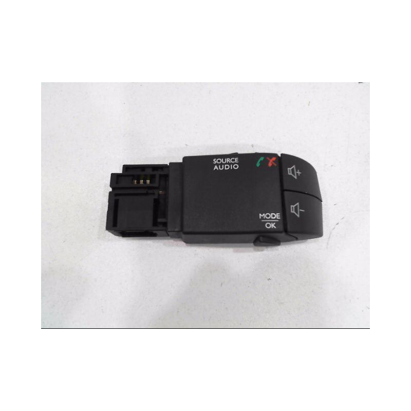 COMMANDE AUTORADIO RENAULT CLIO