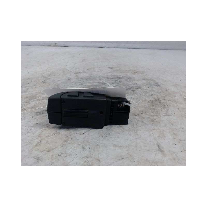 COMMANDE AUTORADIO RENAULT TWINGO 2 2010-