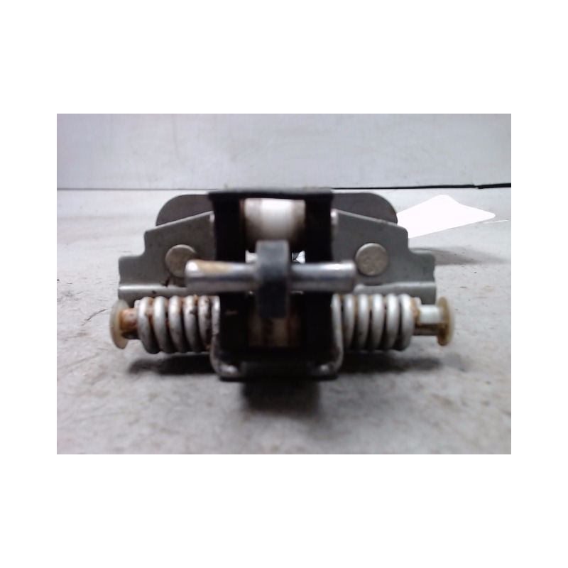 TIRANT PORTE ARG PEUGEOT 5008 2009-