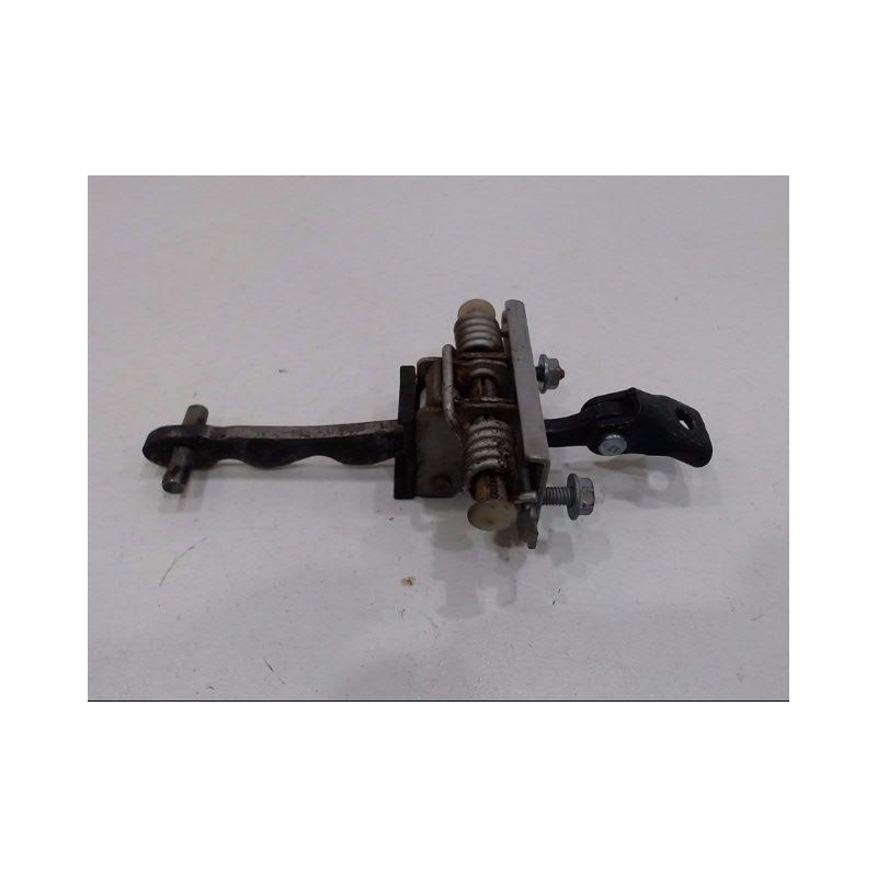 TIRANT PORTE ARD PEUGEOT 3008