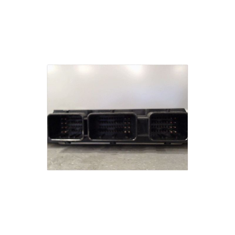 CALCULATEUR MOTEUR FORD C-MAX