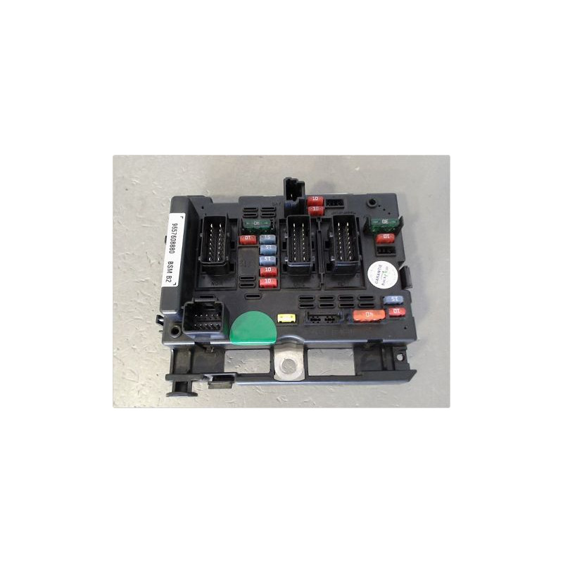 BOITE A FUSIBLES PEUGEOT 206