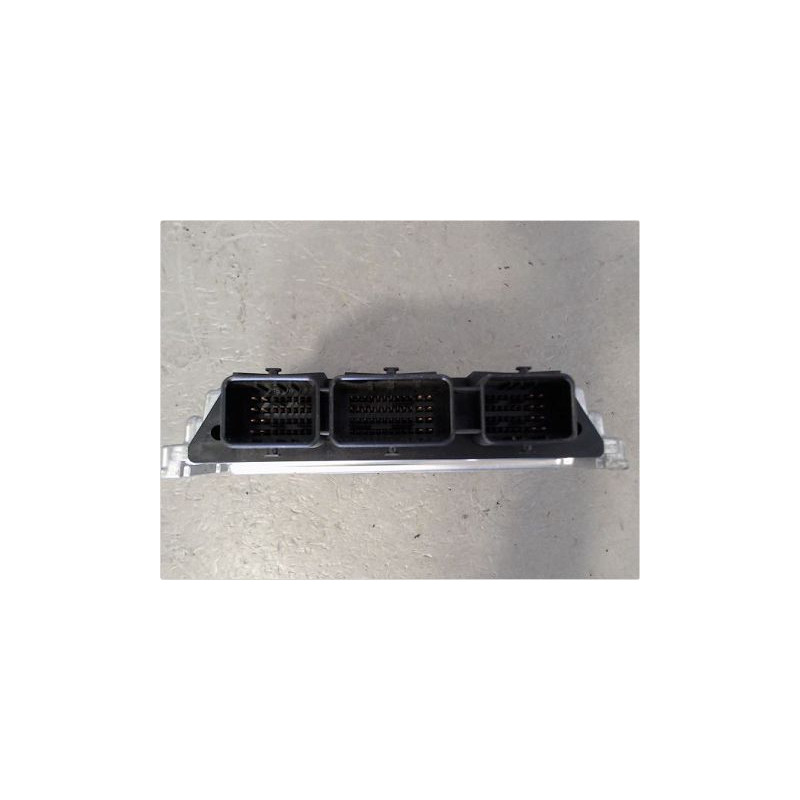 CALCULATEUR MOTEUR FORD C-MAX