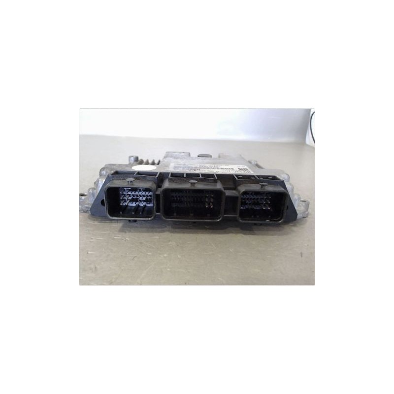 CALCULATEUR MOTEUR FORD FIESTA