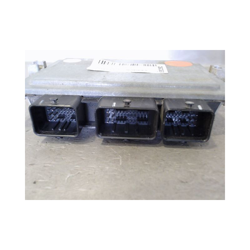 CALCULATEUR MOTEUR FORD FIESTA