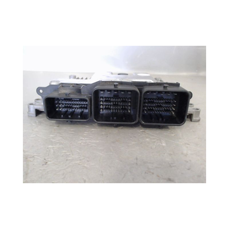 CALCULATEUR MOTEUR FORD FIESTA