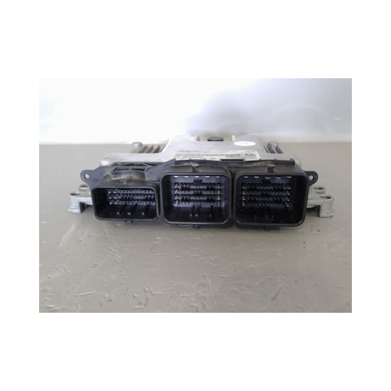 CALCULATEUR MOTEUR FORD FIESTA