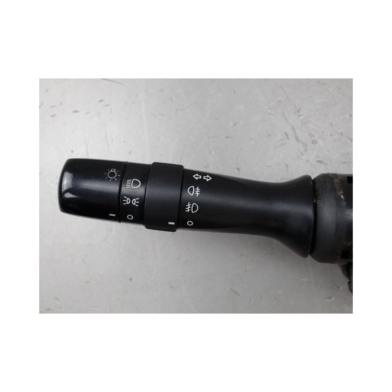 COMMANDE CLIGNOTANT TOYOTA VERSO-S