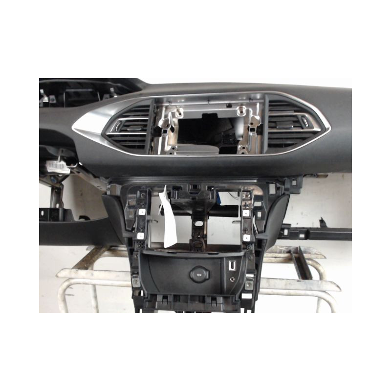 PLANCHE DE BORD  PEUGEOT 308