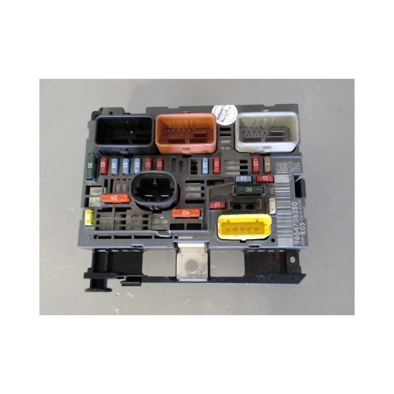 BOITE A FUSIBLES PEUGEOT 308 I Phase 1 2007-2011
