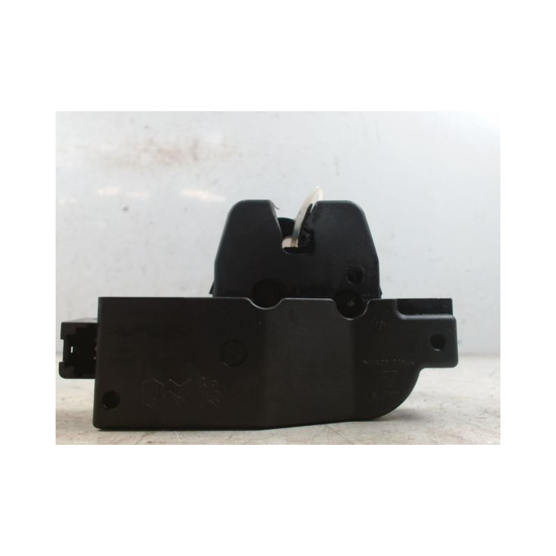 SERRURE COFFRE ARRIERE PEUGEOT 407