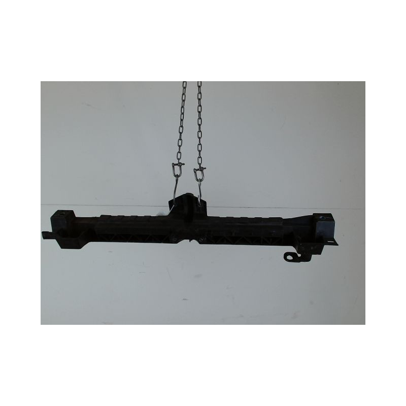 TRAVERSE SUPERIEURE ARMATURE AVANT PEUGEOT PARTNER
