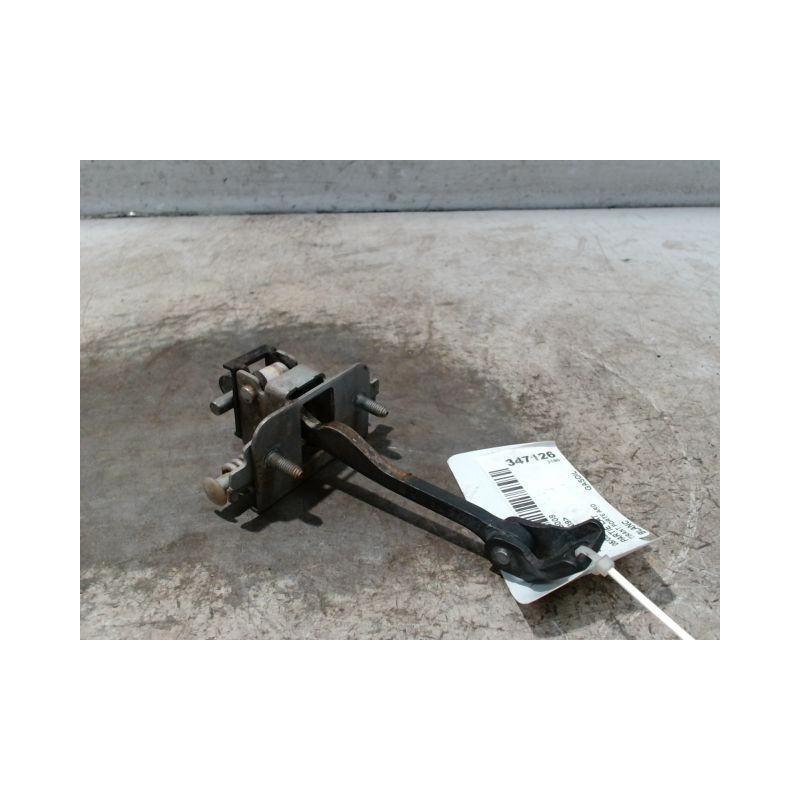 TIRANT PORTE ARD PEUGEOT 5008 2009-