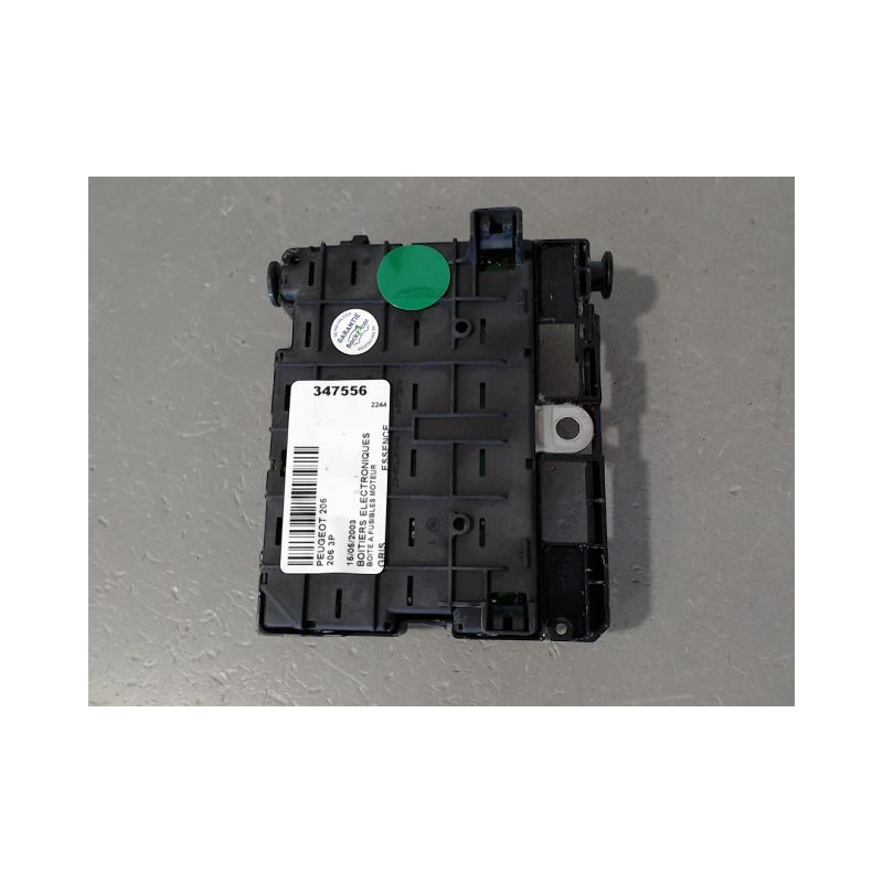 BOITE A FUSIBLES PEUGEOT 206 3P