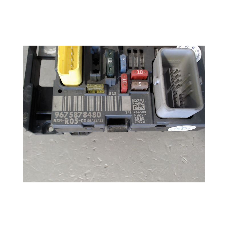 BOITE A FUSIBLES PEUGEOT 308 2011-