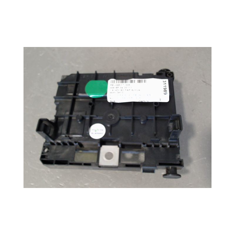 BOITE A FUSIBLES PEUGEOT 308 2011-
