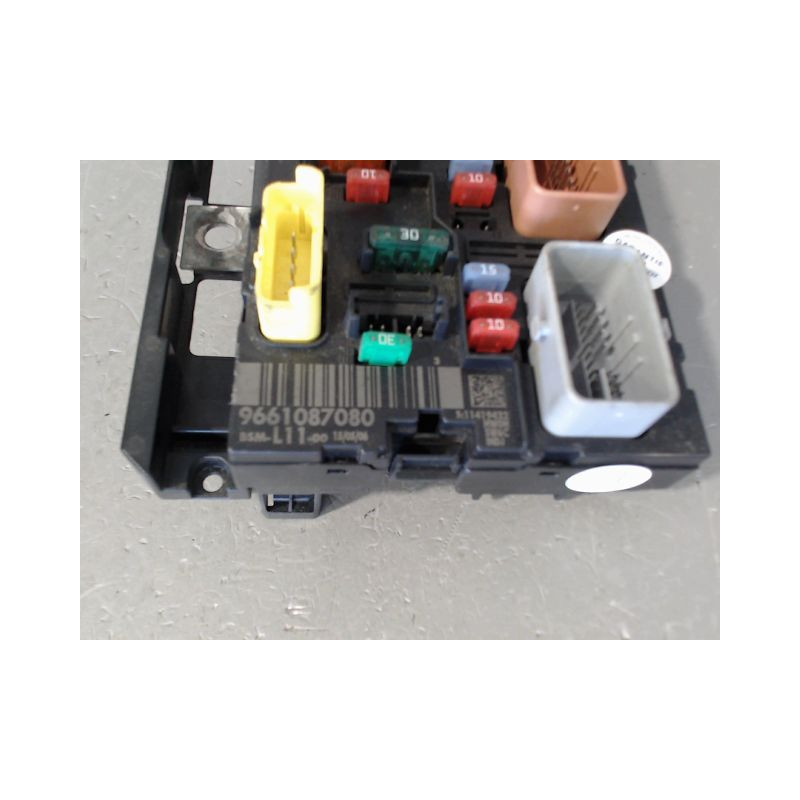 BOITE A FUSIBLES PEUGEOT 307 2005-2007
