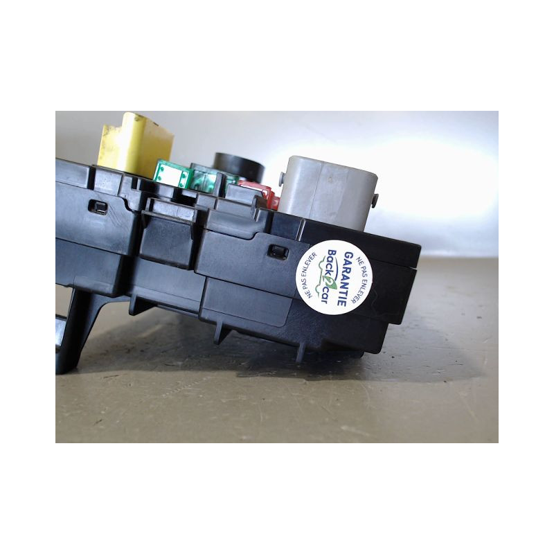 BOITE A FUSIBLES PEUGEOT 307 2005-2007