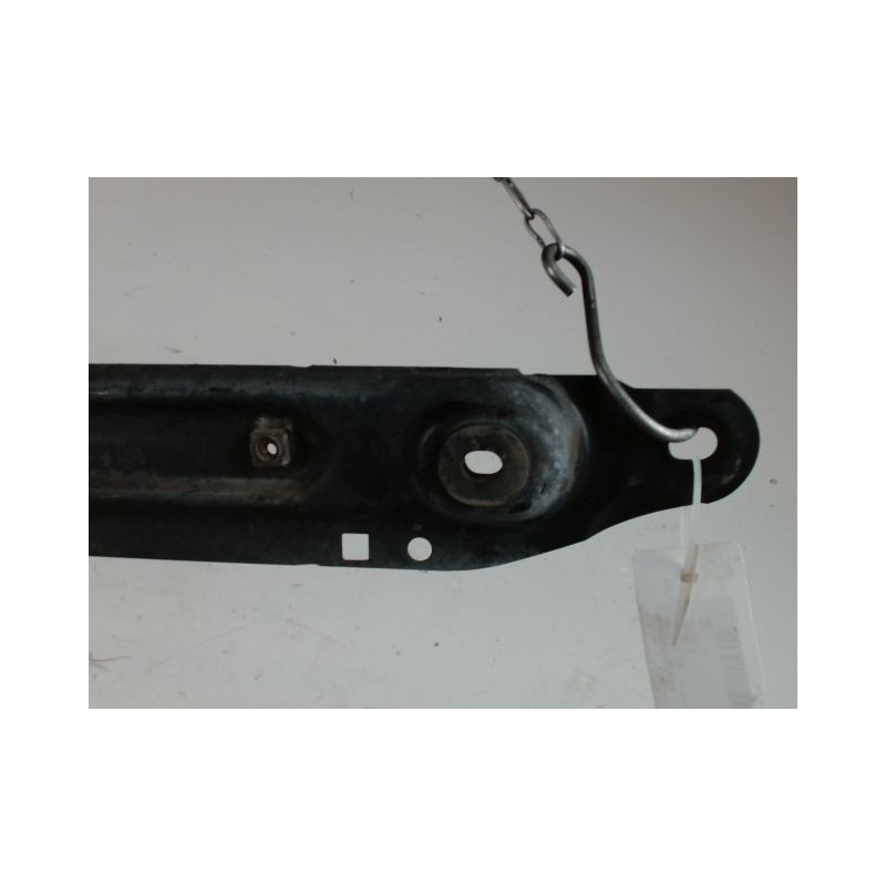 TRAVERSE INFERIEURE ARMATURE AVANT PEUGEOT 308