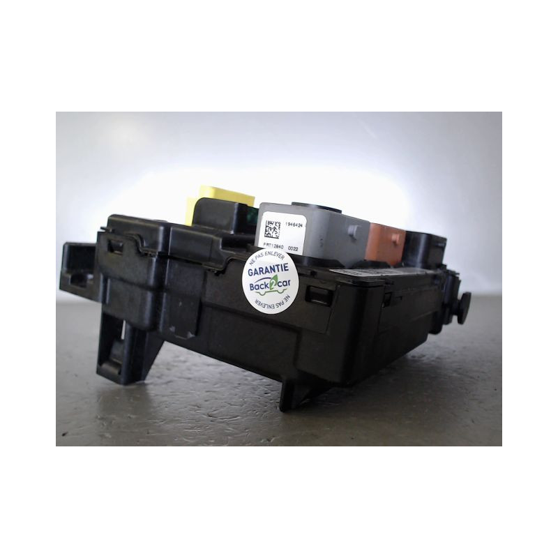 BOITE A FUSIBLES PEUGEOT 207 2011-