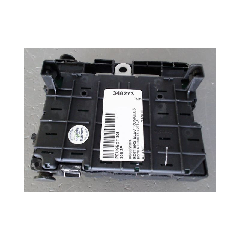 BOITE A FUSIBLES PEUGEOT 206 3P