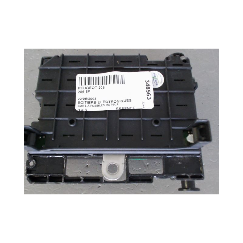 BOITE A FUSIBLES PEUGEOT 206 5P