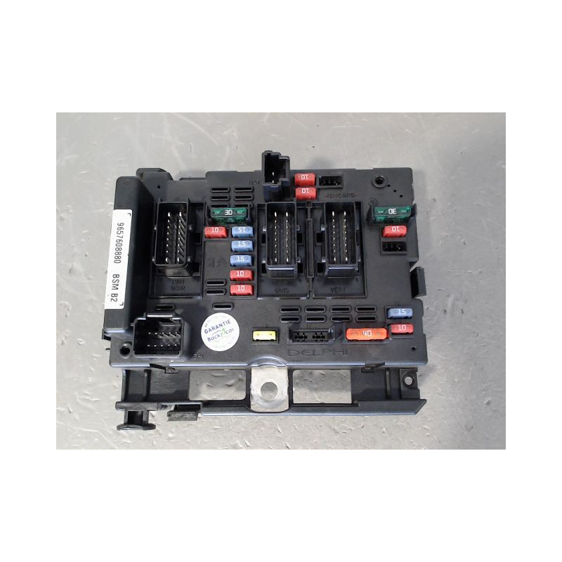 BOITE A FUSIBLES PEUGEOT 206+ 2009-